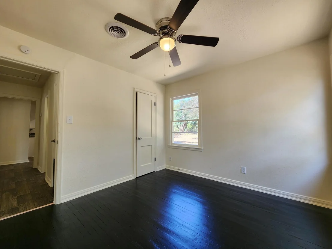 Photo of 124 Circle DR