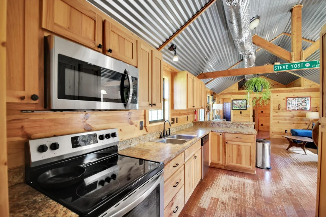 Photo of 1205 Private Road 7016 RD