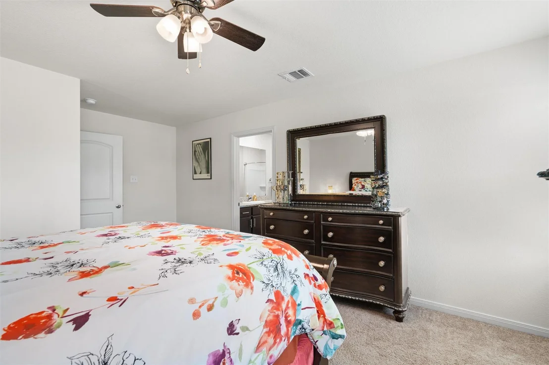 Photo of 212 Hyacinth WAY