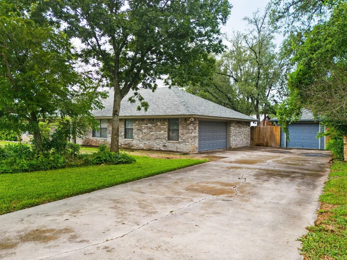 Photo of 1316 Sparrow TRL
