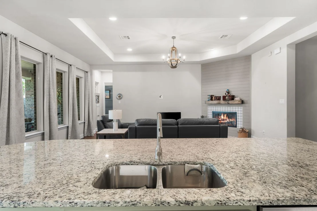 Photo of 140 Lake Rim CIR