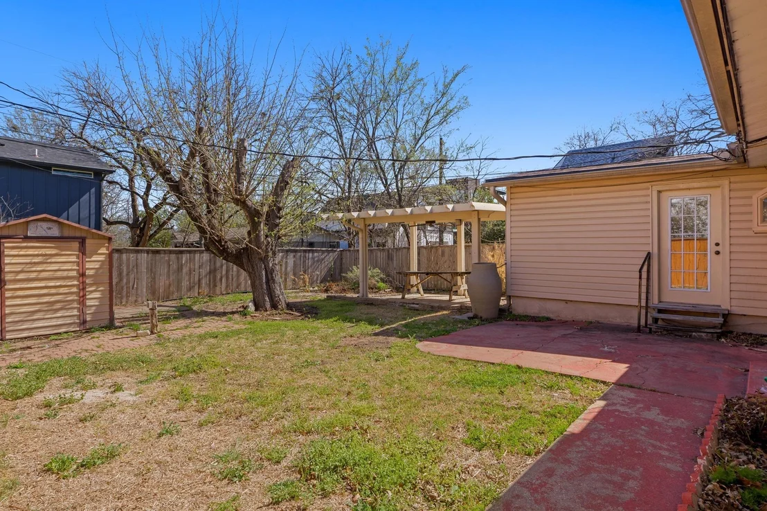 Photo of 5511 Duval ST