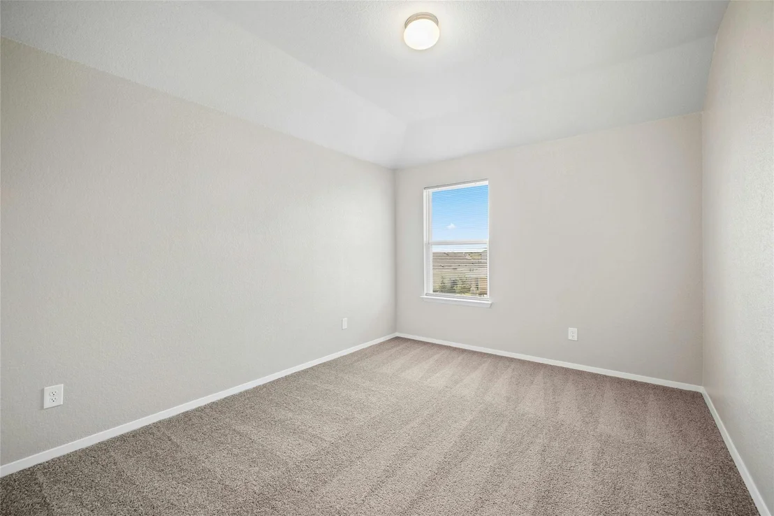 Photo of 5000 Black Onyx DR