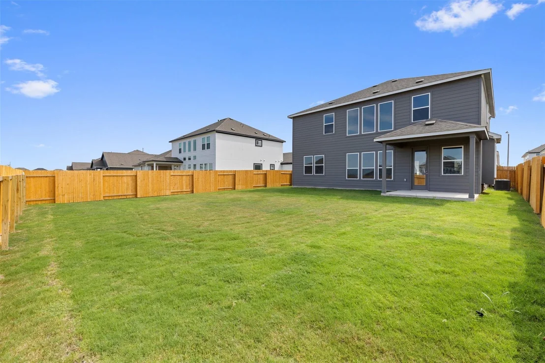 Photo of 19104 Moreland LN