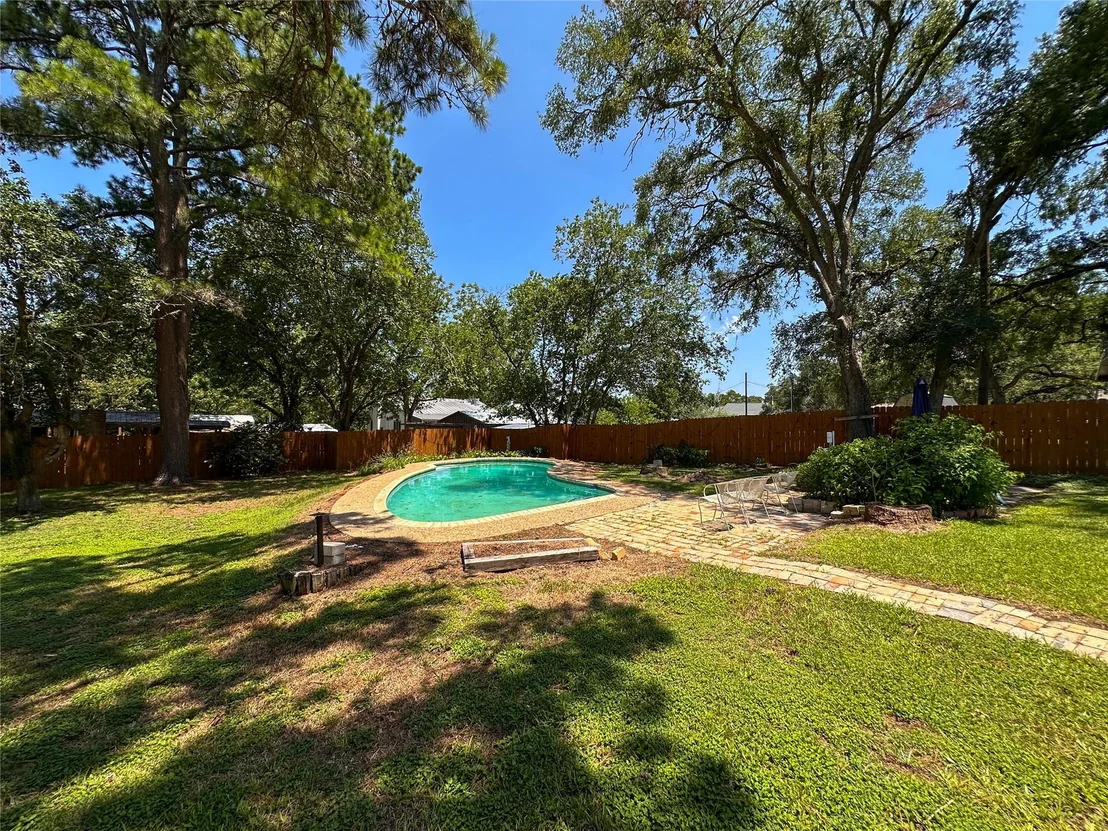 Photo of 407 4th Ave