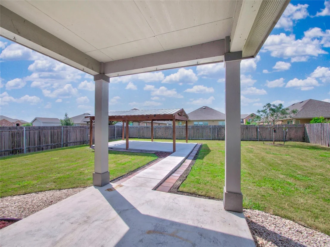 Photo of 1604 Foxglove DR