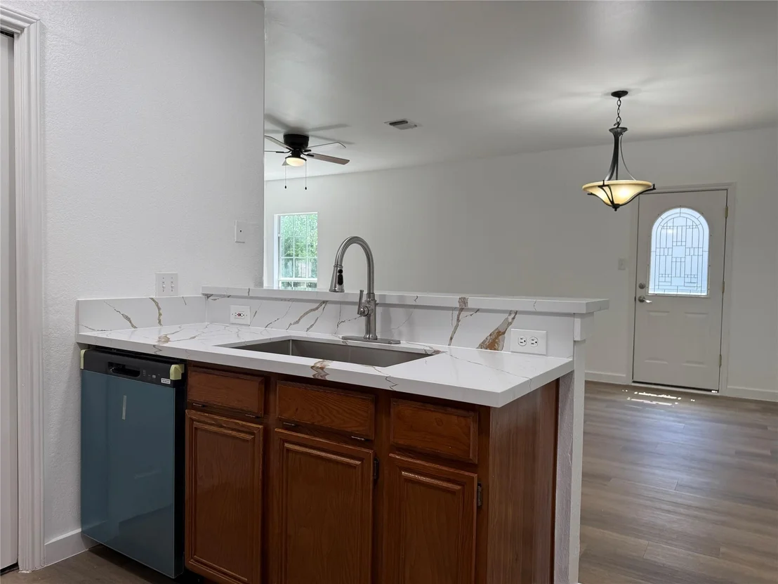 Photo of 1621 Parkfield CIR