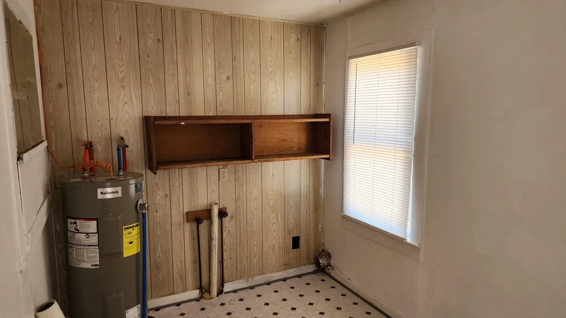 Photo of 413 N Avenue D Ave