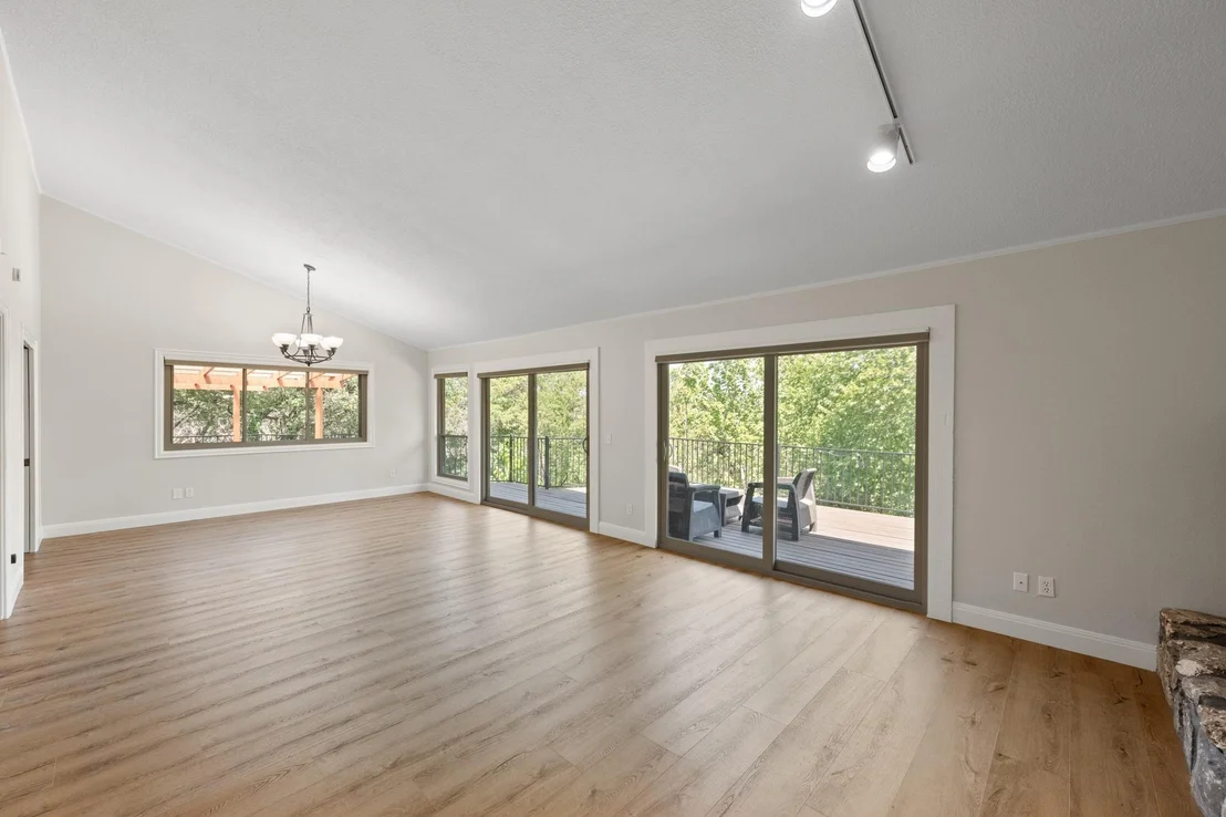 Photo of 5104 Beverly Hills DR
