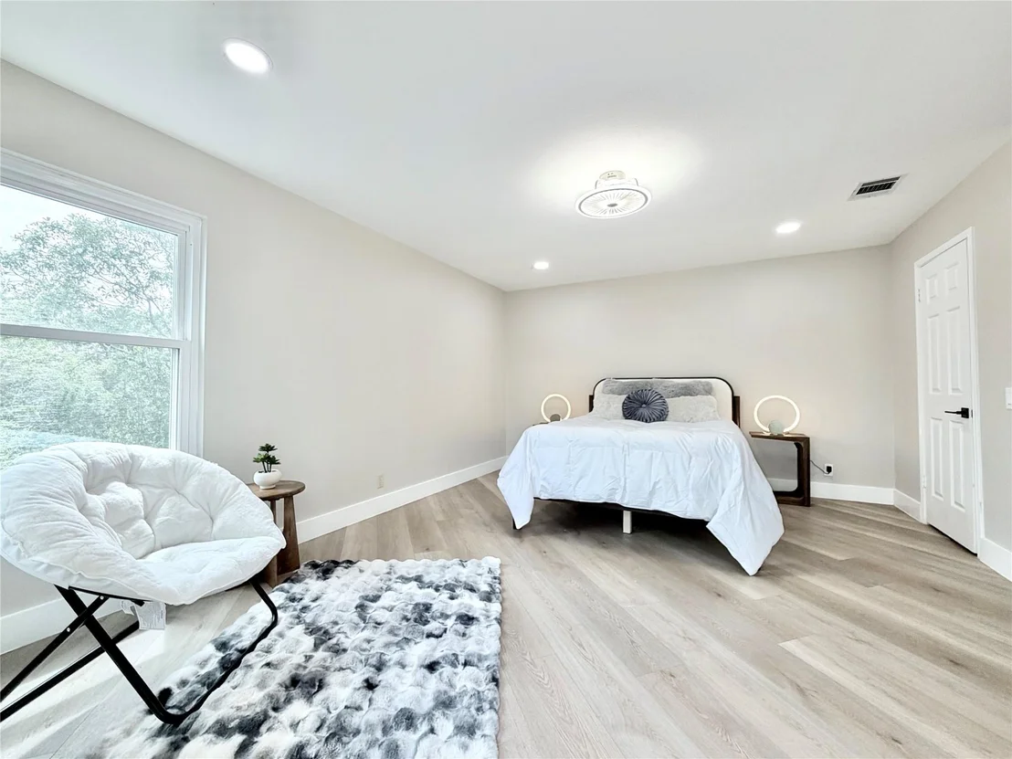 Photo of 12421 Painted Bunting DR
