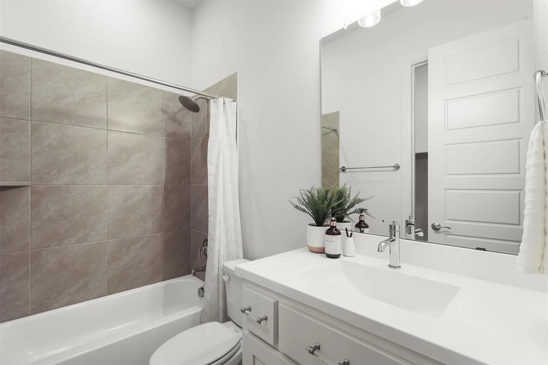 Photo of 299 Peakside CIR