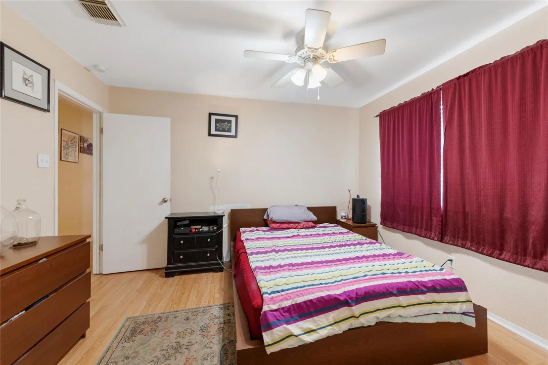Photo of 1904 Heathwood CIR