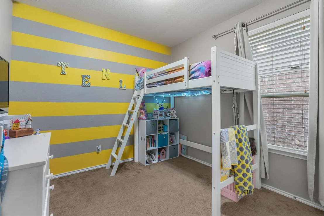 Photo of 1032 Clove Hitch DR