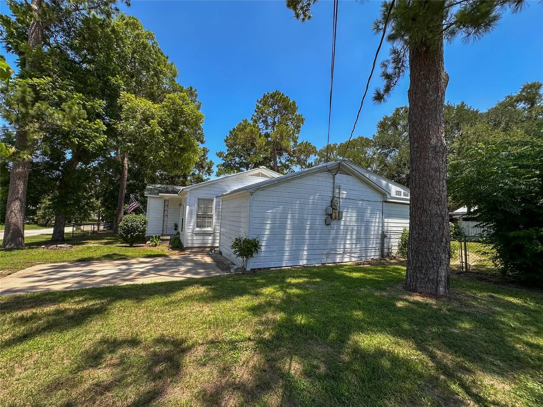 Photo of 407 4th Ave