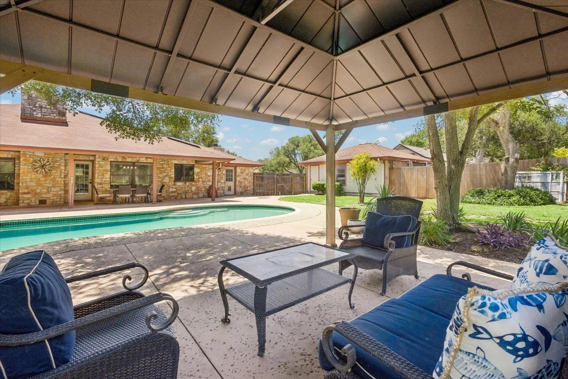 Photo of 208 Maple DR