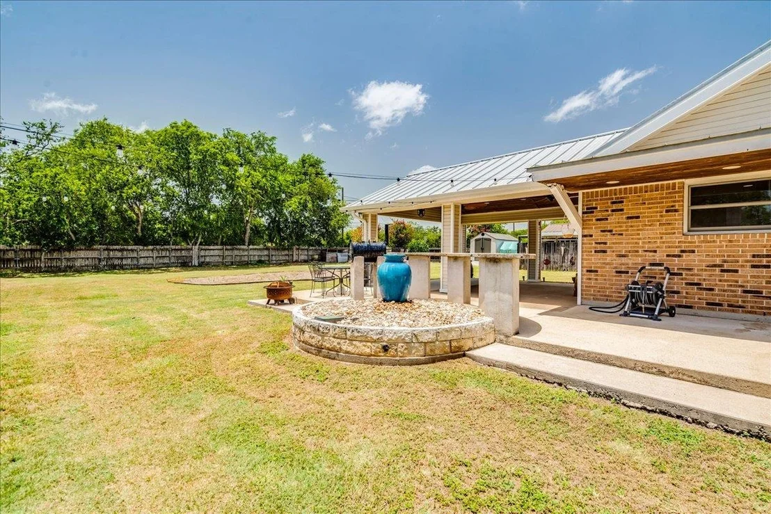 Photo of 301 Verbena DR