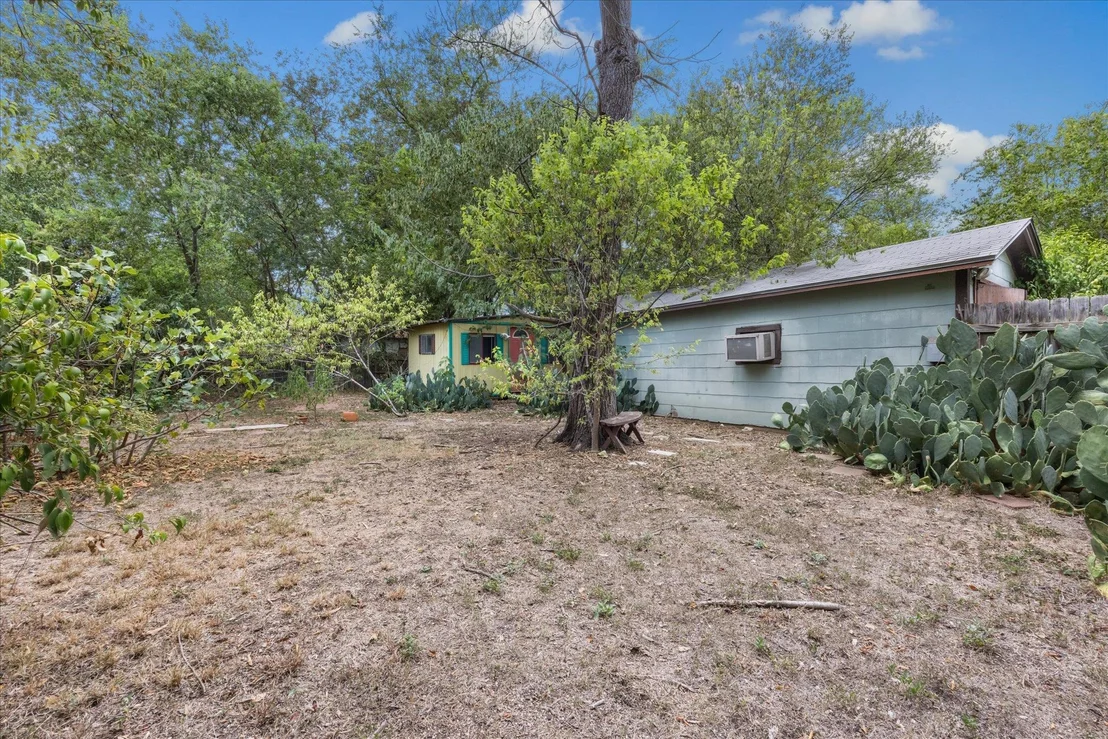Photo of 1907 Payne Ave