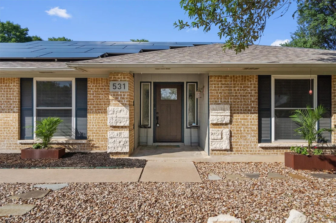 Photo of 531 Dennis DR