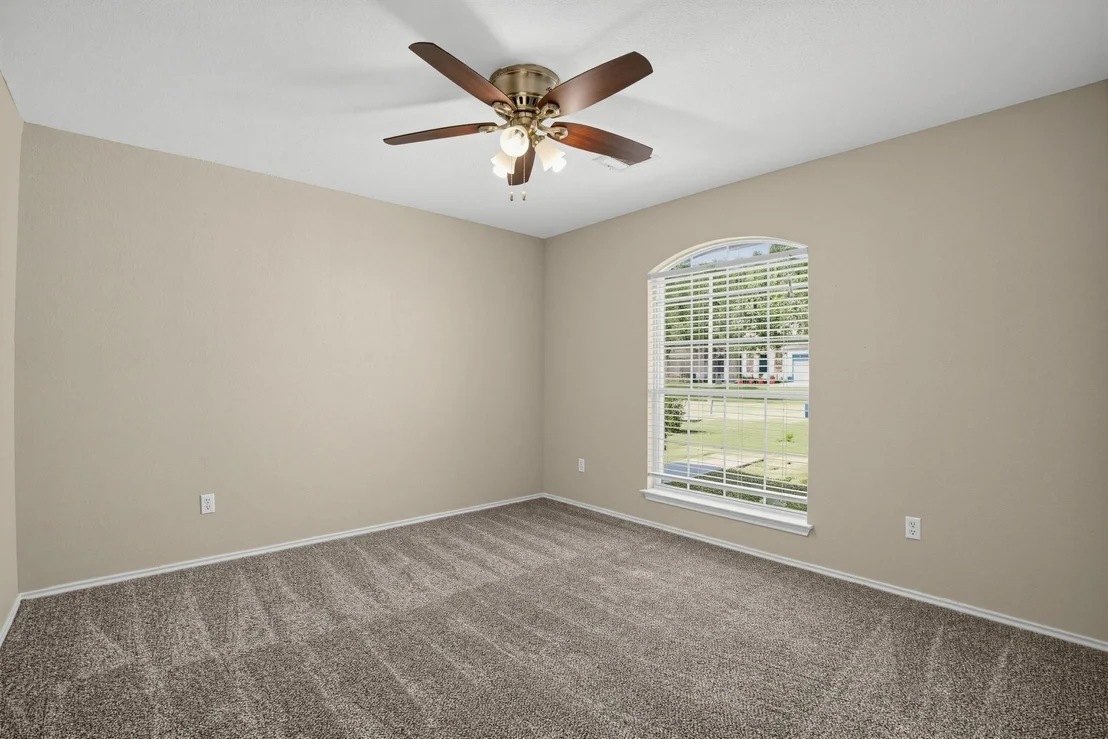 Photo of 1417 Sweet Leaf LN
