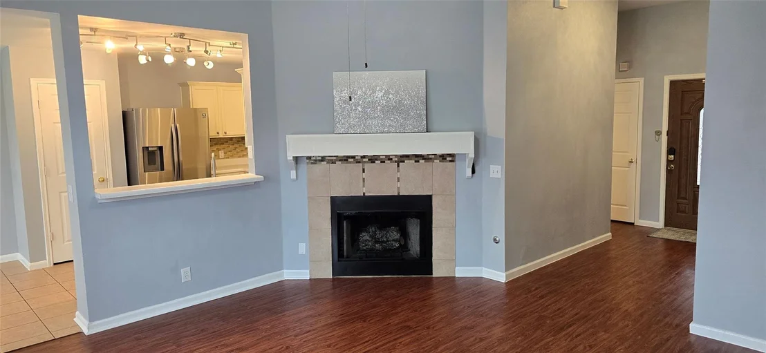 Photo of 705 Maplecreek DR