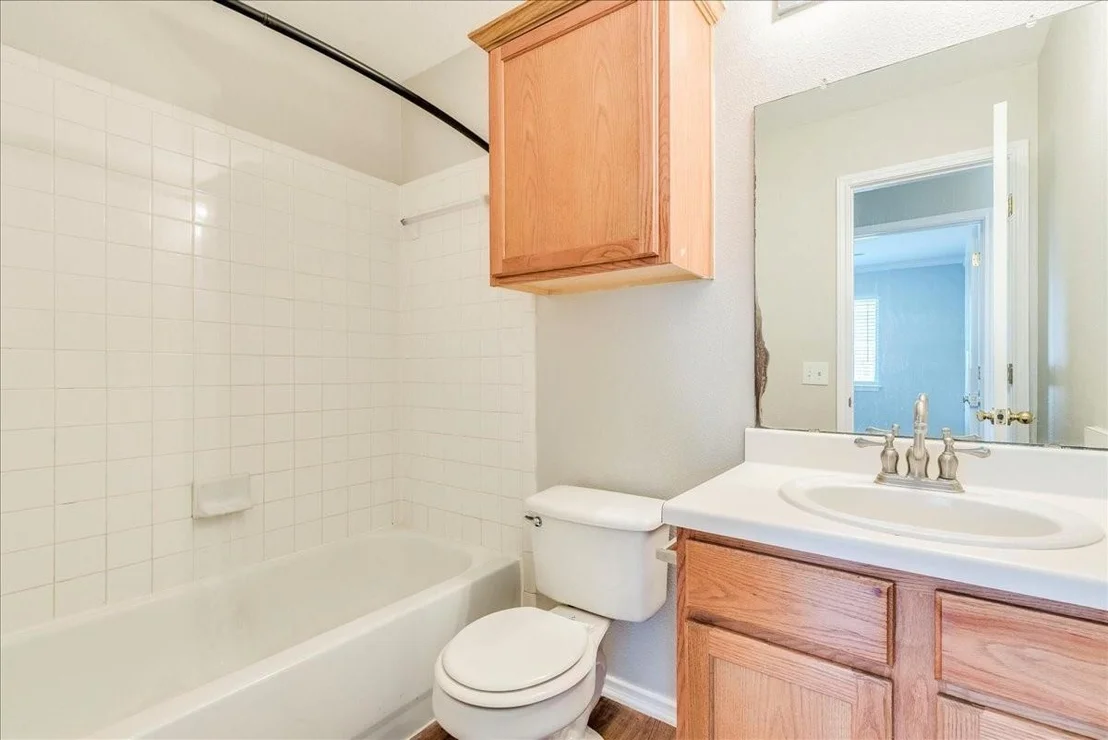 Photo of 255 Langely