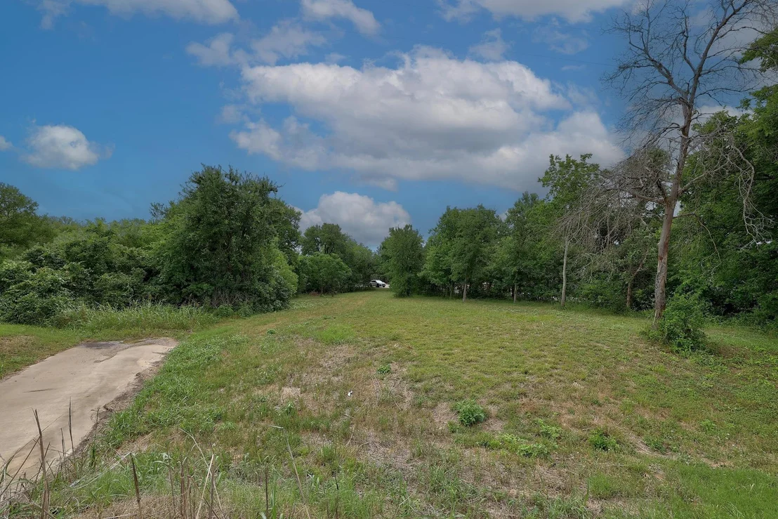 Photo of 101 River RD