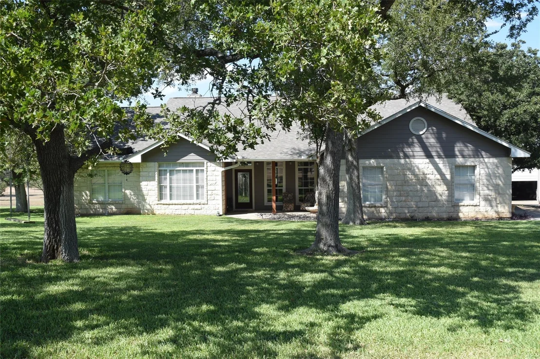 Photo of 2116 County Road 403