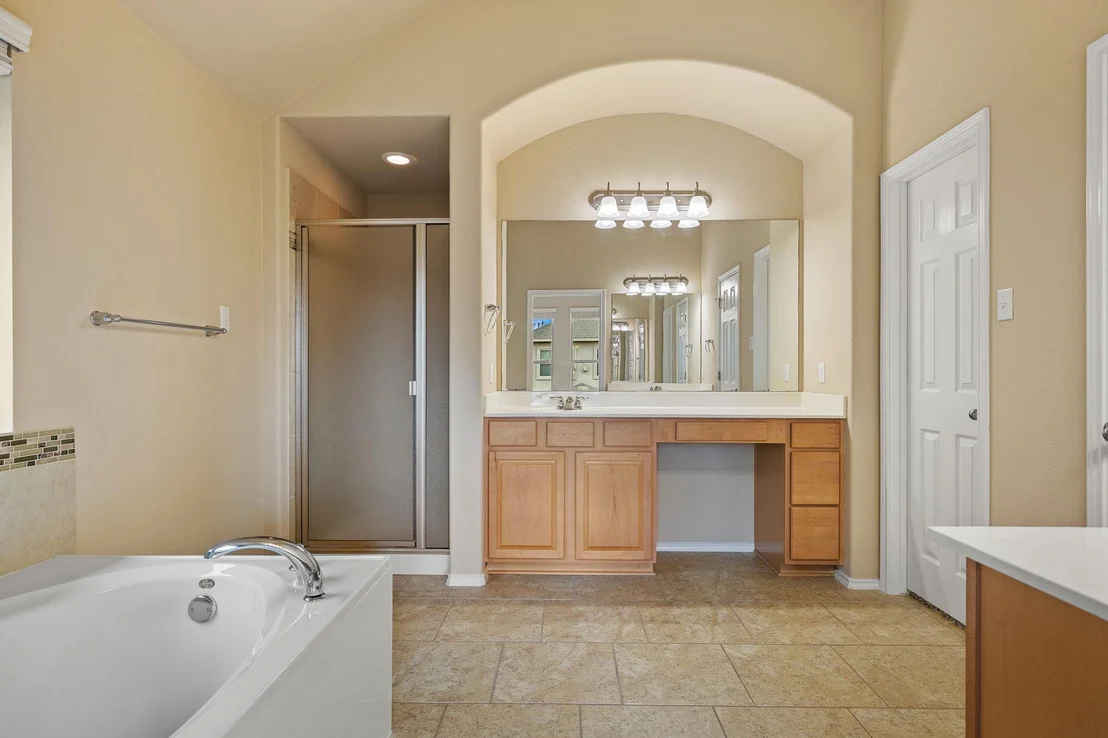 Photo of 536 Peregrine WAY