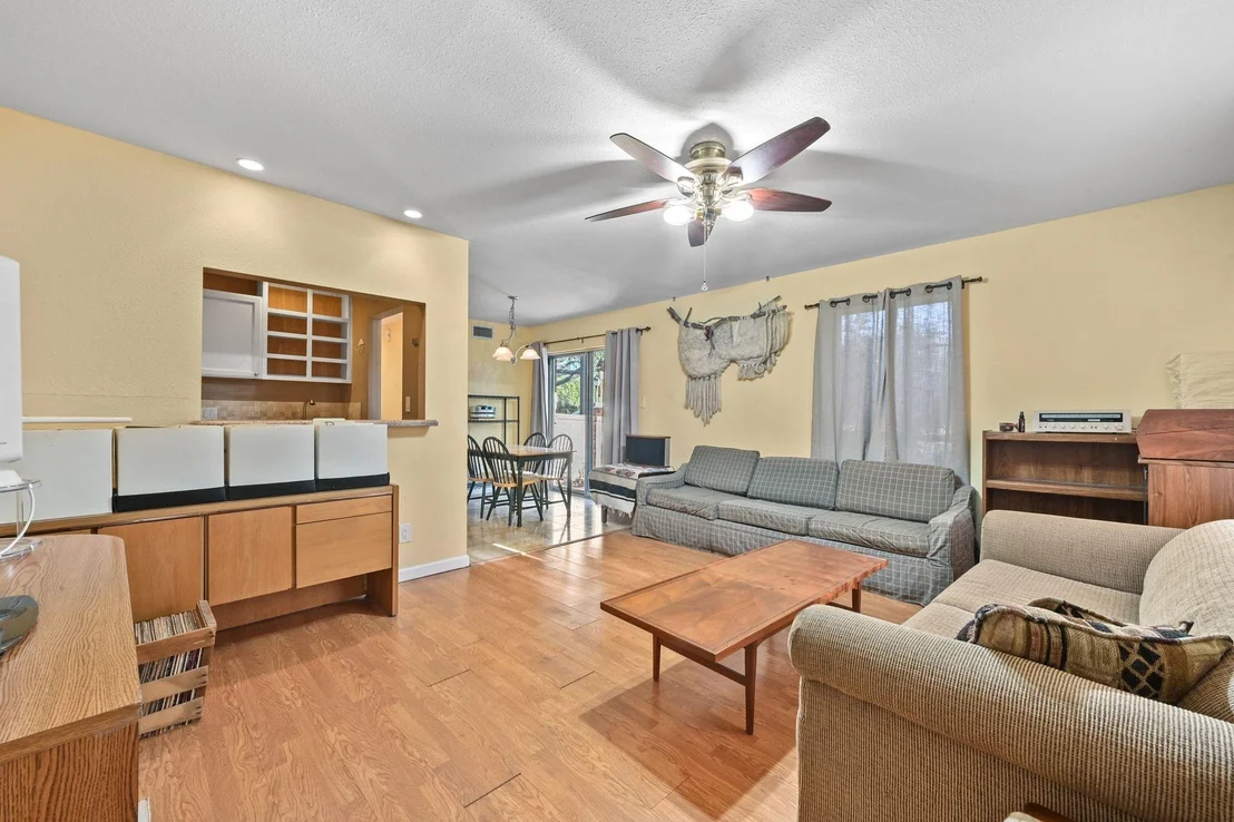 Photo of Unit 28 at 2425 Ashdale DR