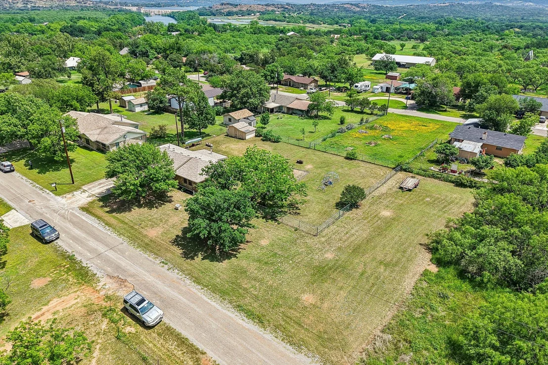 Photo of 115 Mountain View DR