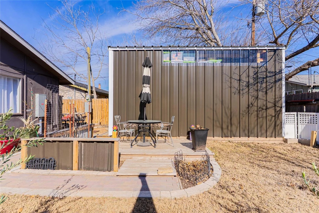 Photo of 1904 Cameo DR