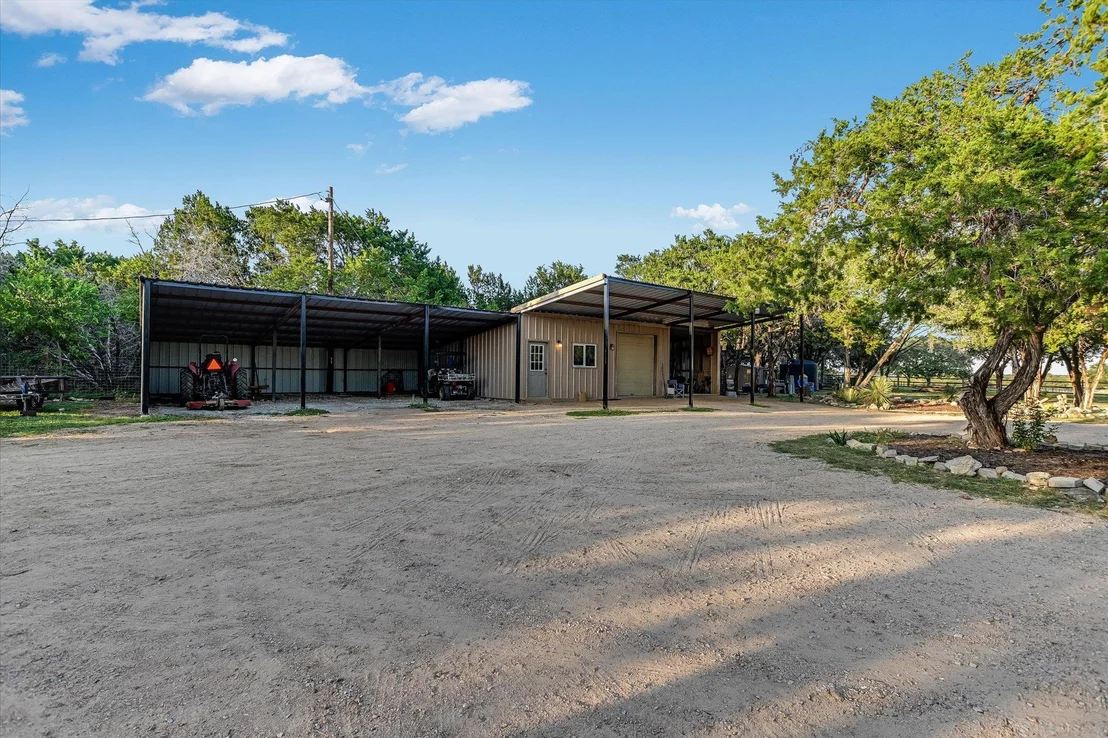 Photo of 1005 County Road 414