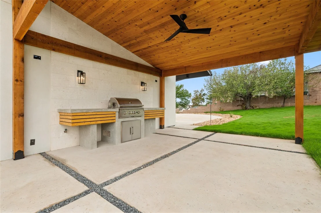 Photo of 1402 Mountain Dew DR