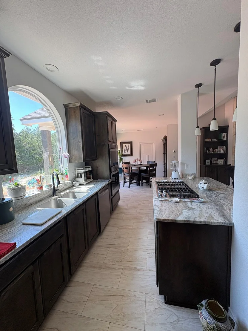 Photo of 668 Fairview DR