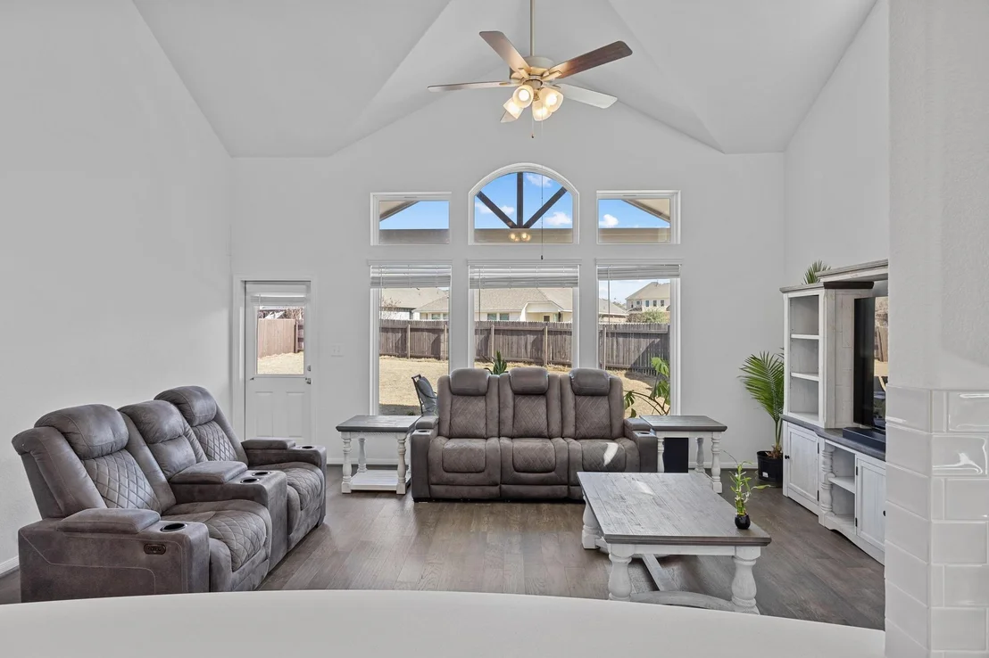 Photo of 5945 Agostino DR