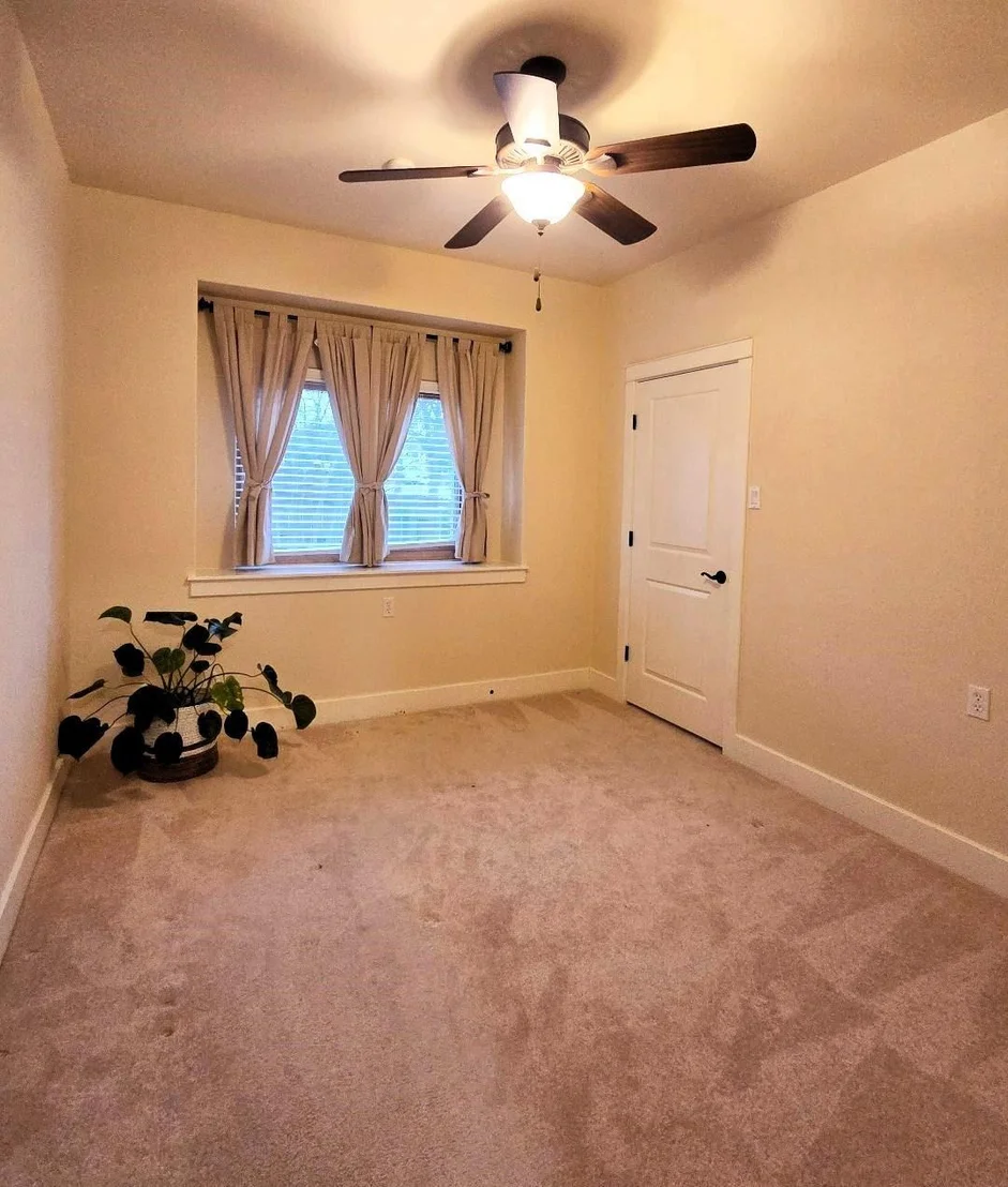 Photo of 402 Village Commons BLVD