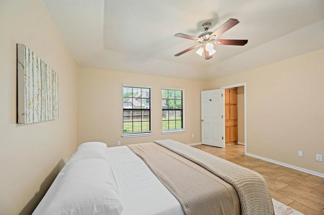 Photo of 111 Stephen LN