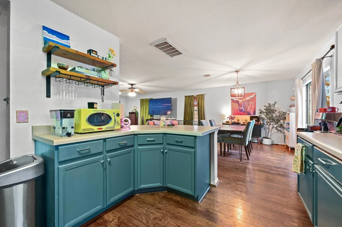 Photo of 6624 Quinton DR