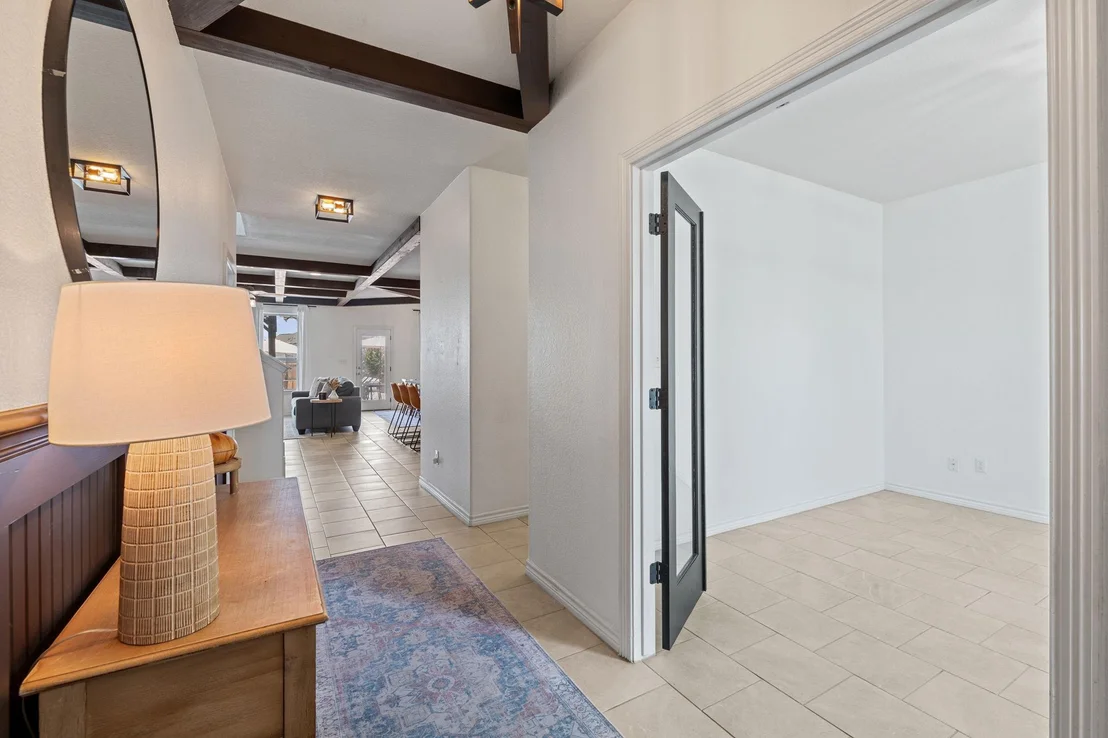 Photo of 5432 Vanner PATH