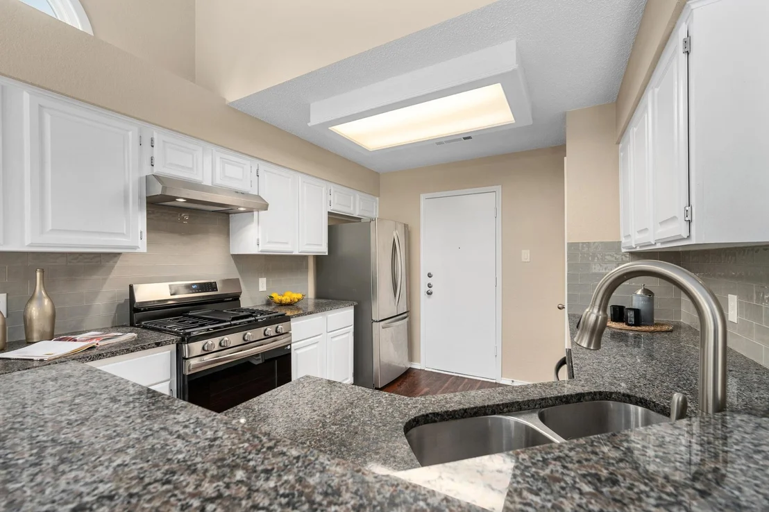 Photo of 8601 Verona TRL