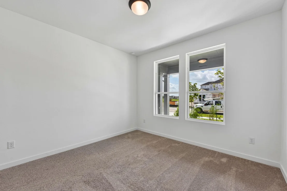 Photo of 310 Romans RD