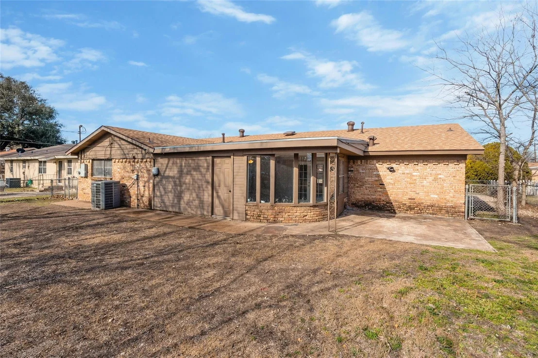 Photo of 1302 Cedar DR