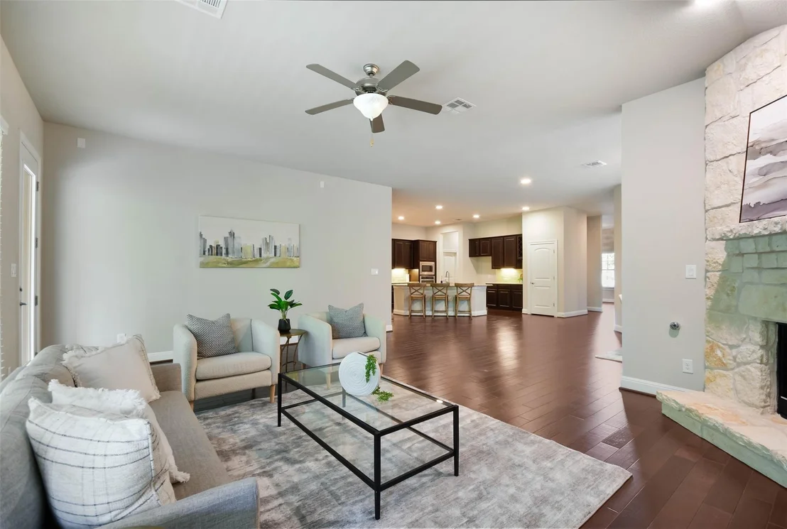 Photo of 2427 Centennial LOOP