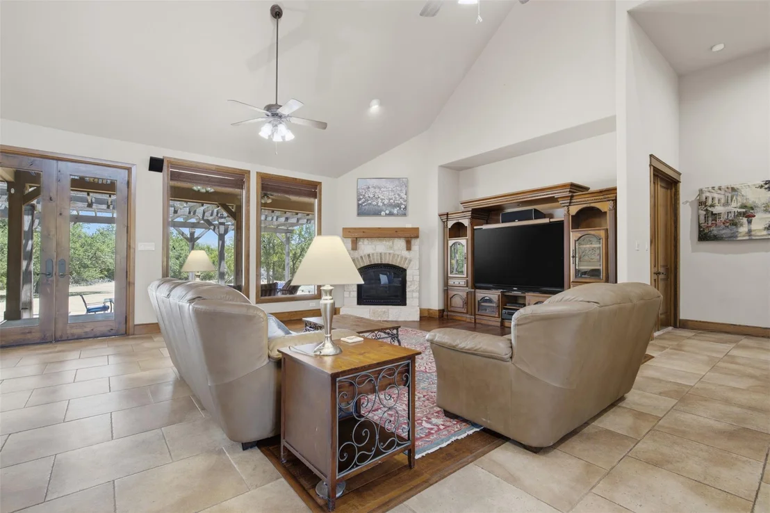 Photo of 438 Patricia RD