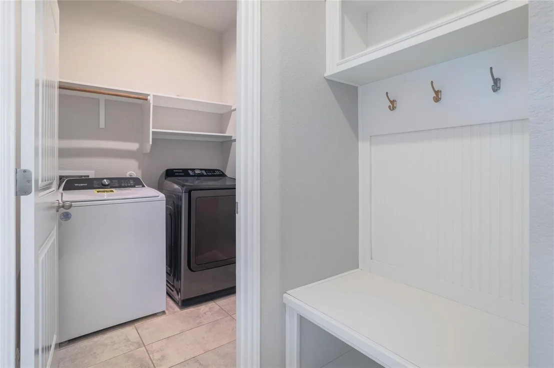 Photo of 1032 Myrna BND