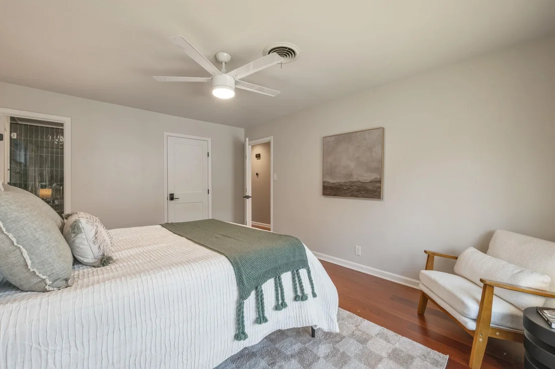 Photo of 2415 Little John LN