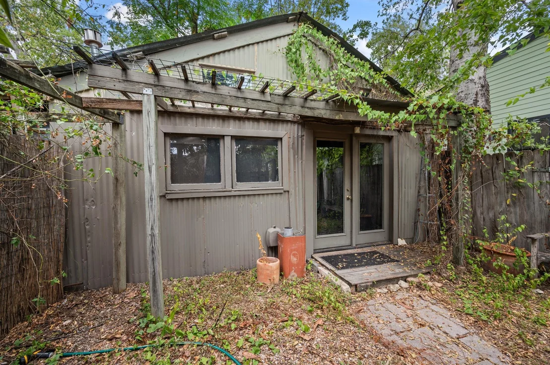 Photo of 820 Stark ST