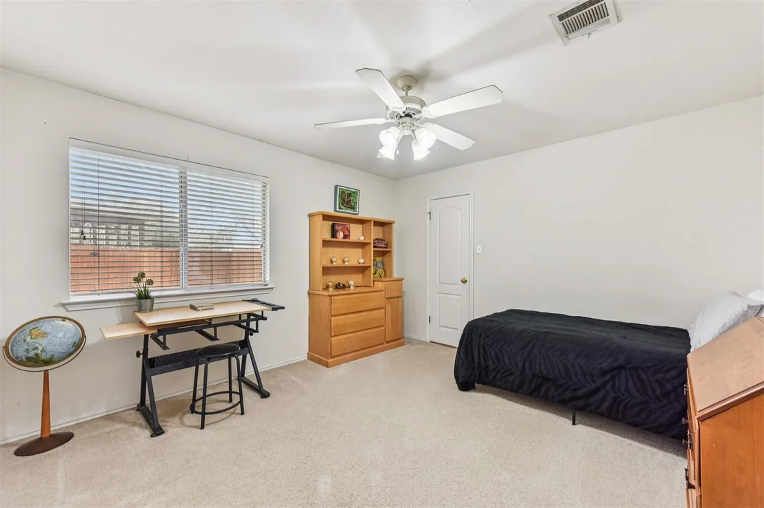 Photo of 611 Haleys CV