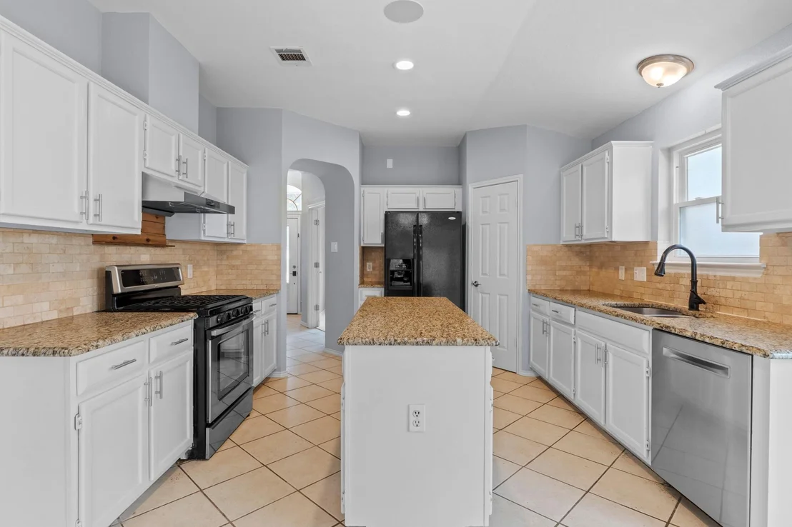 Photo of 1402 Highland DR