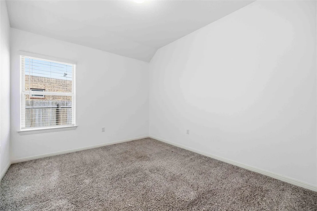 Photo of 707 Allende BND
